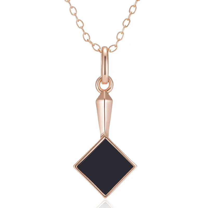 Collana Elegante con Pietra Nera