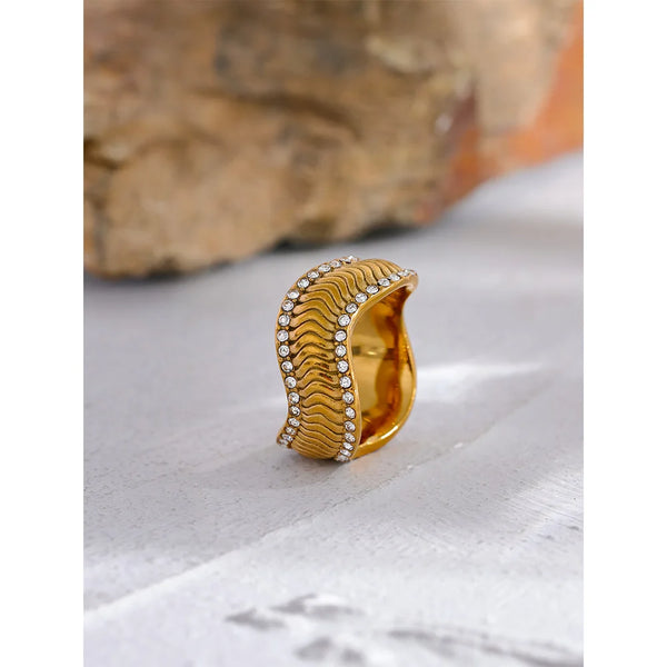 Anello Elegante con Zirconia