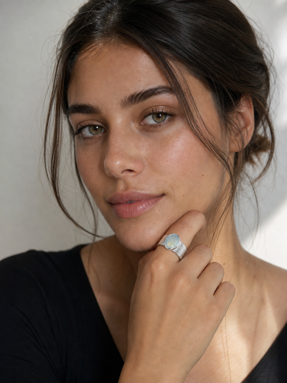 Anello in Argento con Pietra Azzurra Opalite