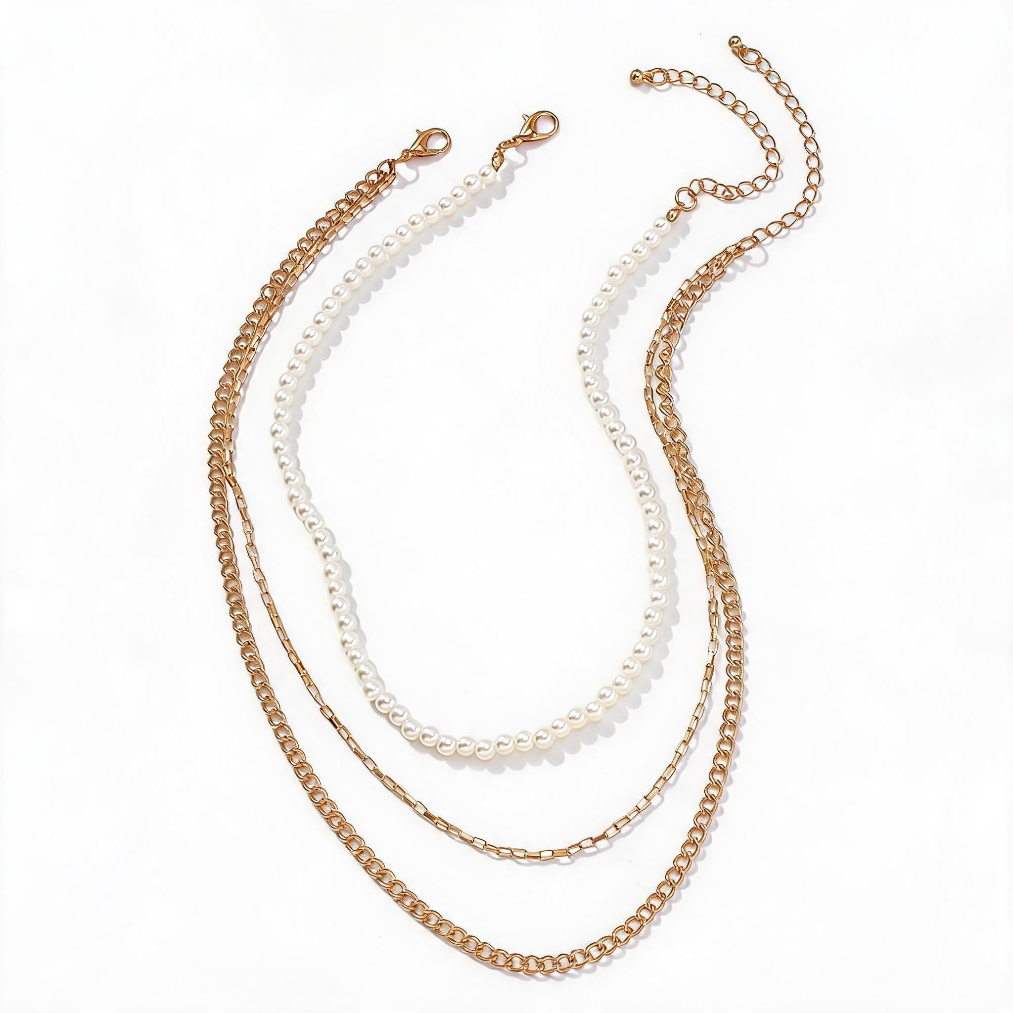 Collana Multifilo con Perle — Strati di Eleganza, un'Unica Protagonista